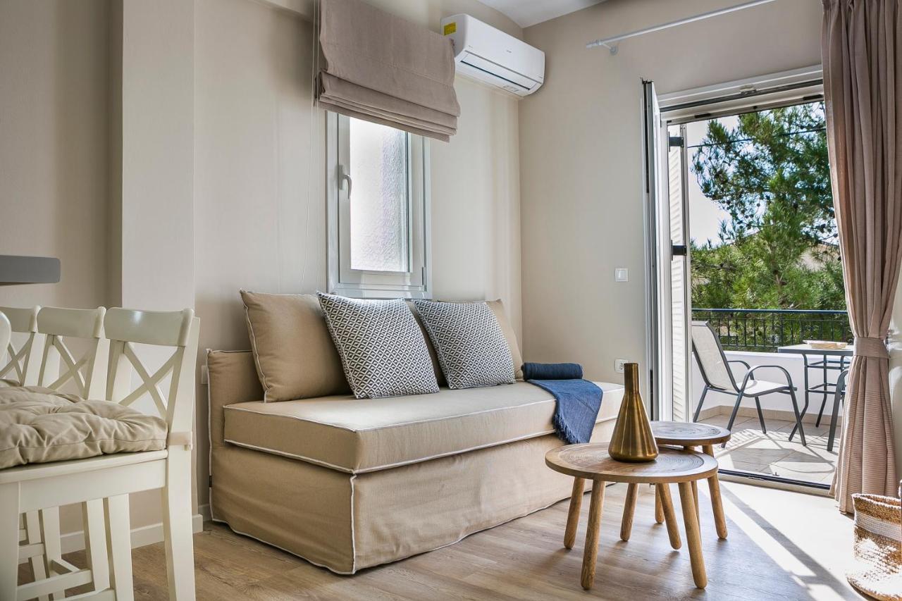 Julia's Boutique Suites, Near Argostoli. * Travliata